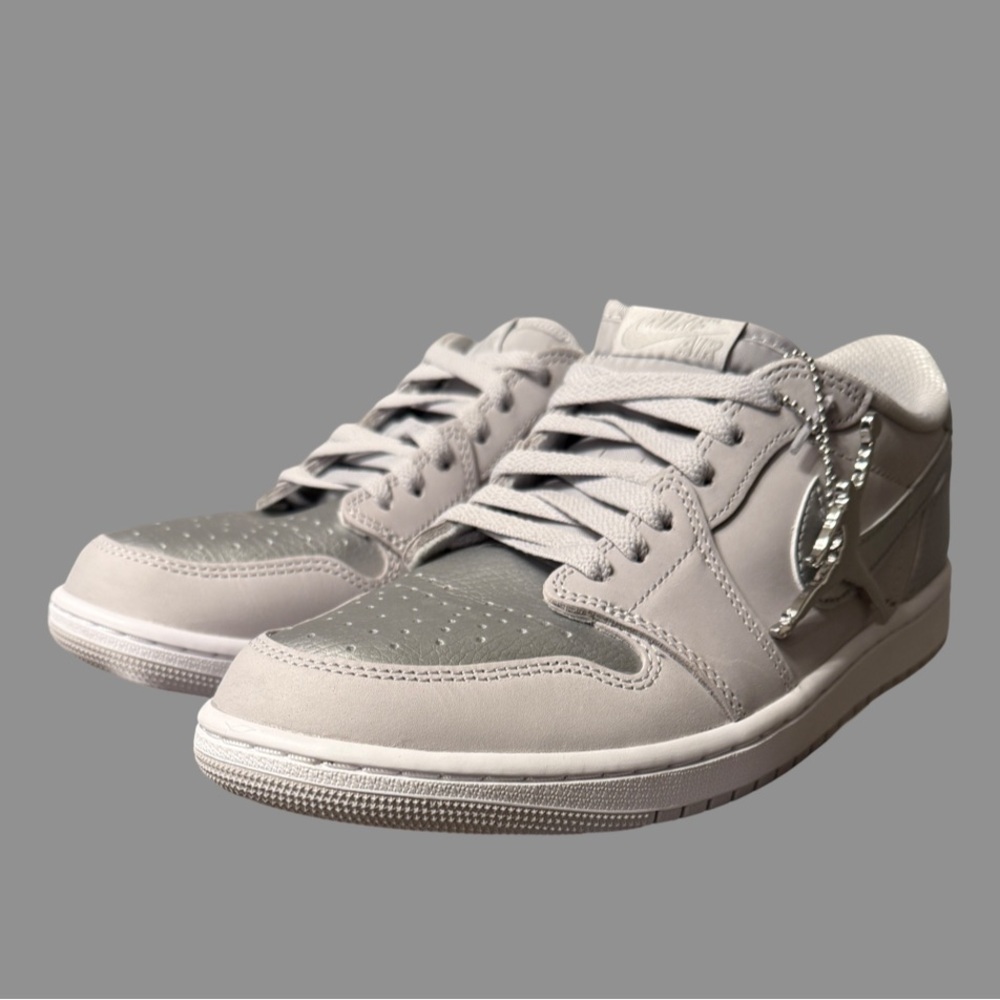 Nike Air Jordan 1 Retro Low OG, Men’s Size 10.5 
Silver and Light Grey